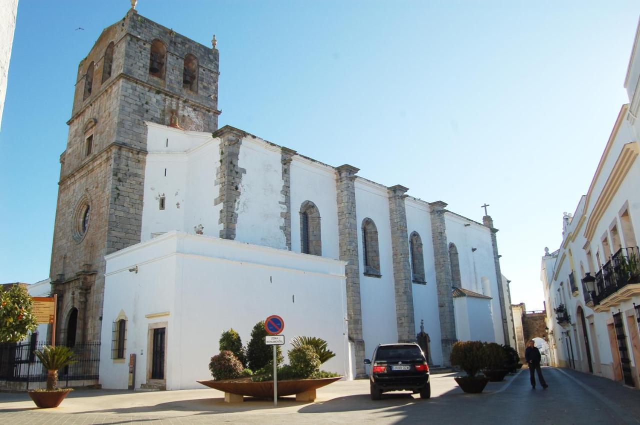 APARTAMENTO Turístico ENTRETORRES Olivença Exterior foto